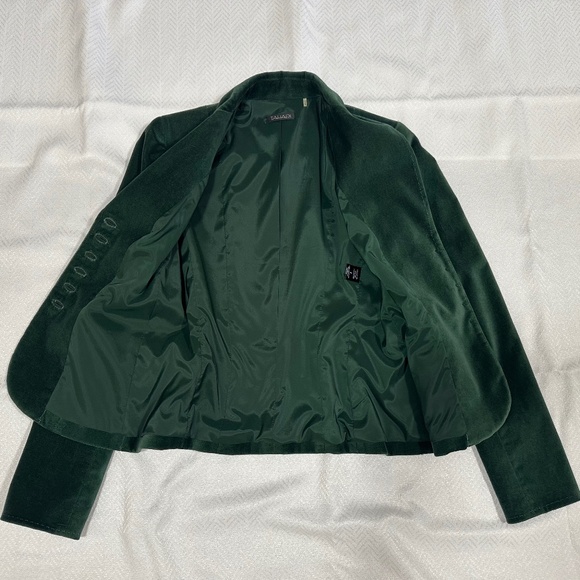 Tahari Velvet Blazer, Size 2, Green - Picture 3 of 8